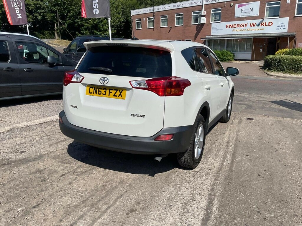 Toyota Rav 4 2.2 D-cat Invincible Red #69