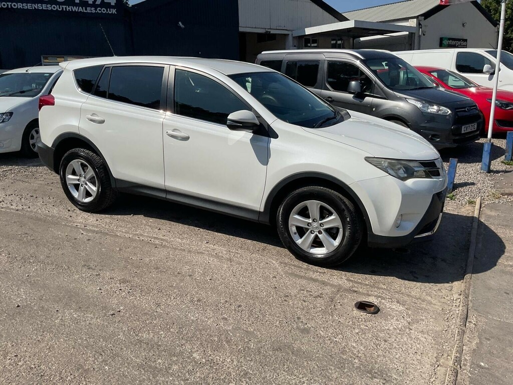 Toyota Rav 4 2.2 D-cat Invincible Red #48