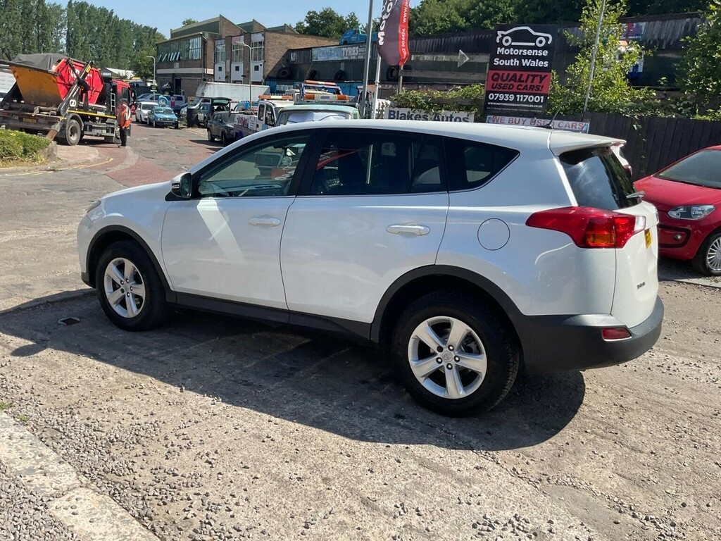 Toyota Rav 4 2.2 D-cat Invincible Red #85