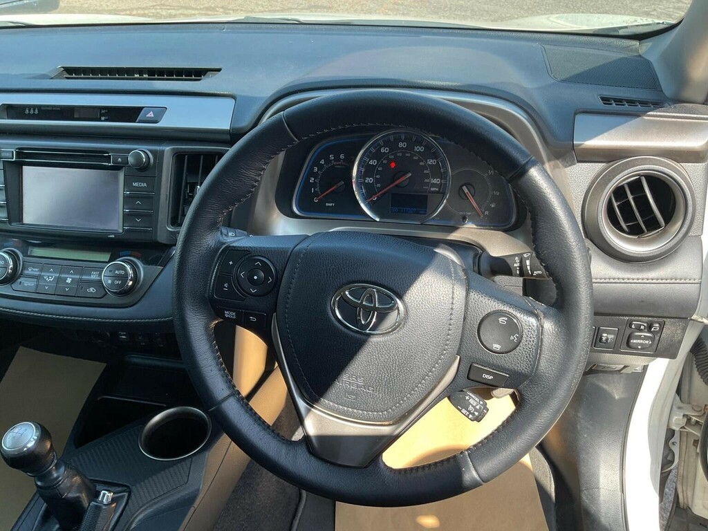Toyota Rav 4 2.2 D-cat Invincible Red #22