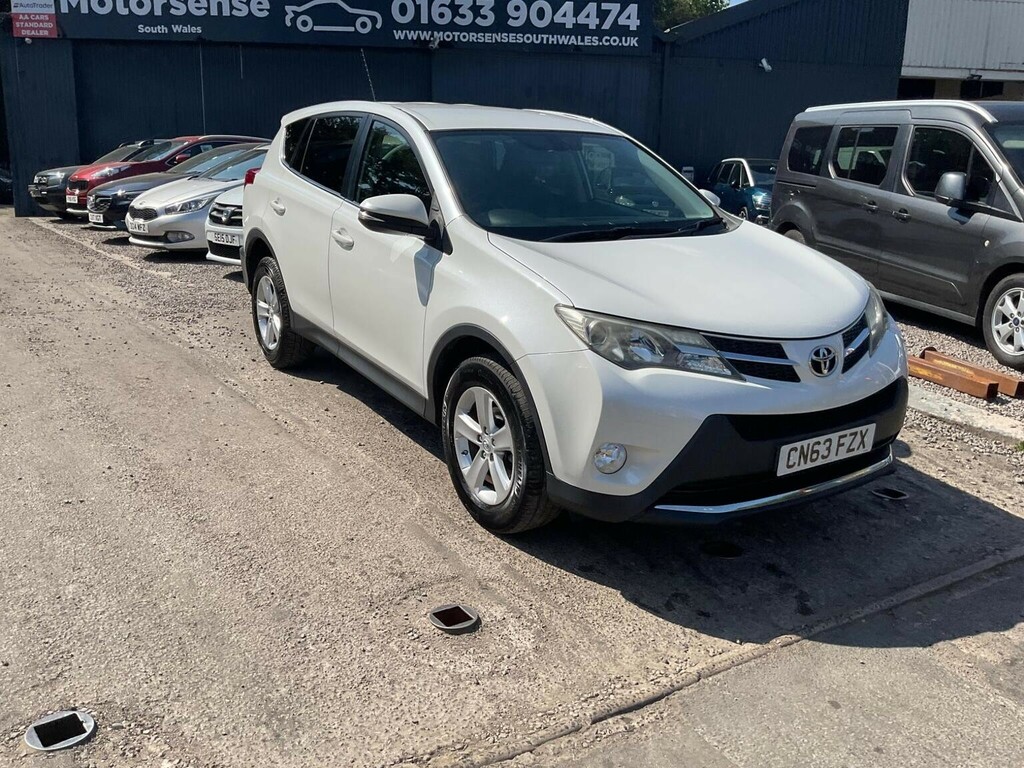 Toyota Rav 4 2.2 D-cat Invincible Red #44