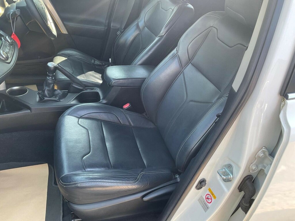 Toyota Rav 4 2.2 D-cat Invincible Red #15