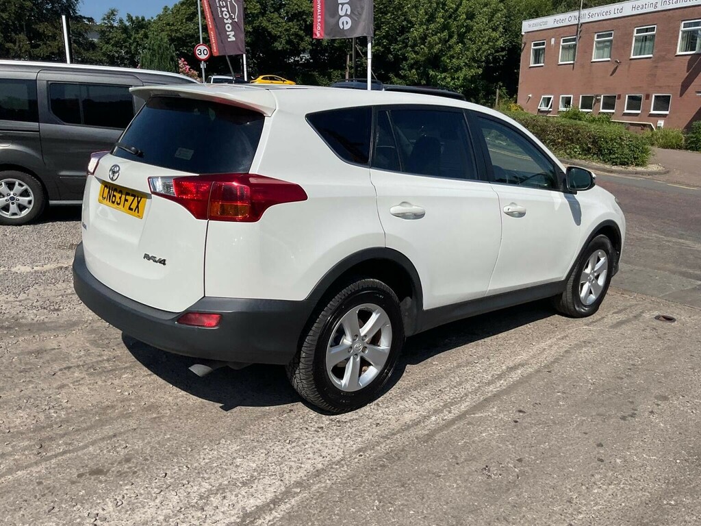 Toyota Rav 4 2.2 D-cat Invincible Red #64