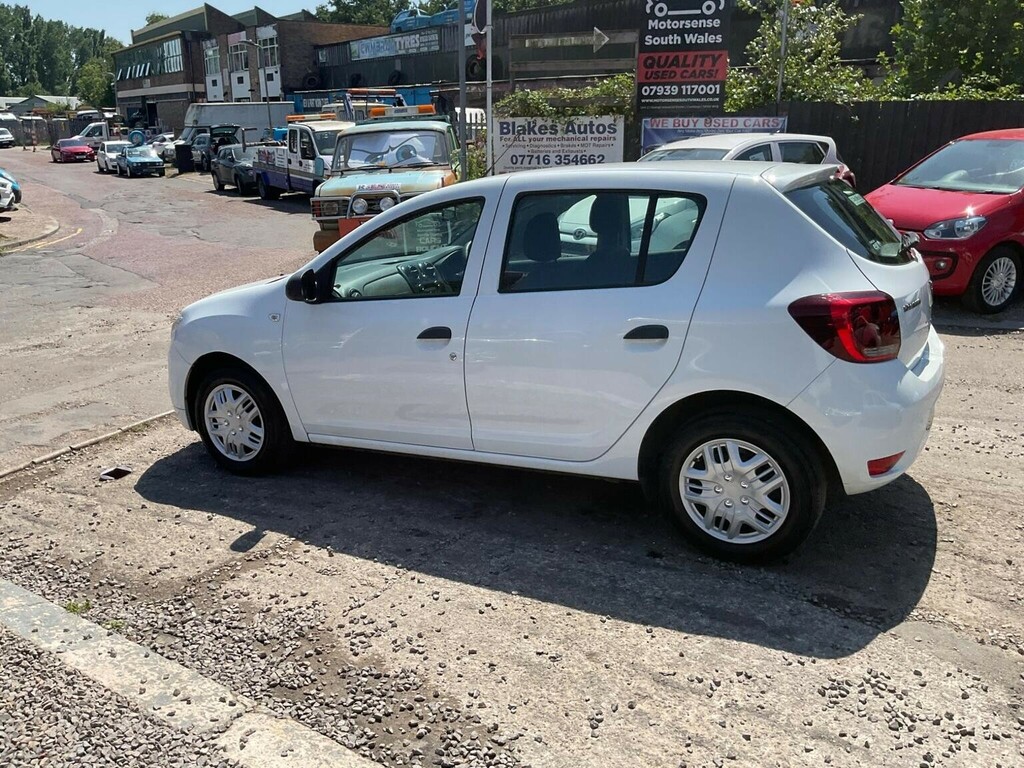 Dacia Sandero Essential Tce White #86