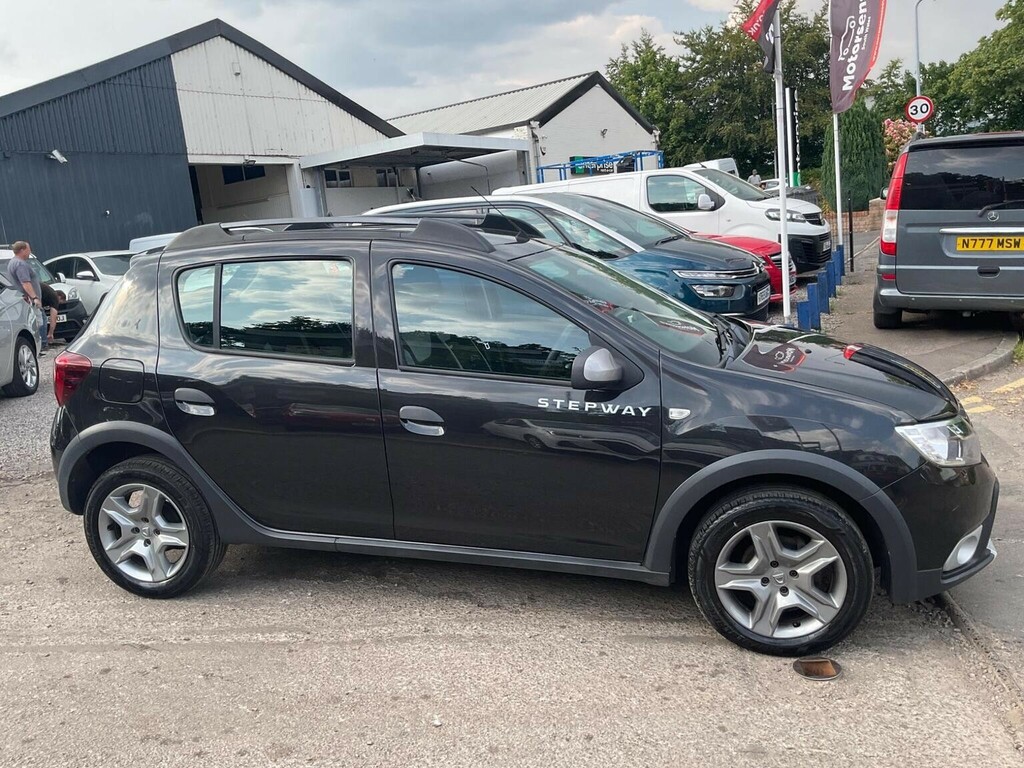 Dacia Sandero Stepway 0.9 Tce Comfort Euro 6 S S Black #4