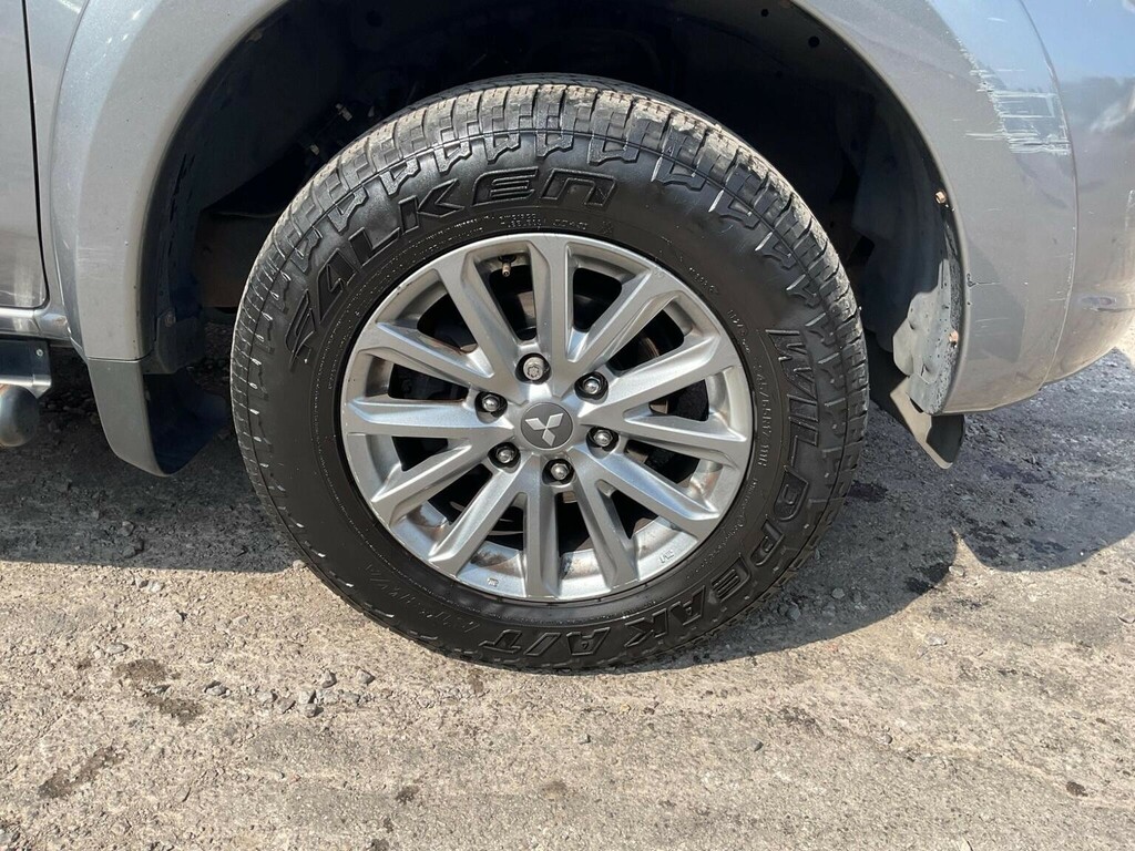 Mitsubishi L200 2.4 Di-d Dc Barbarian Blue #27