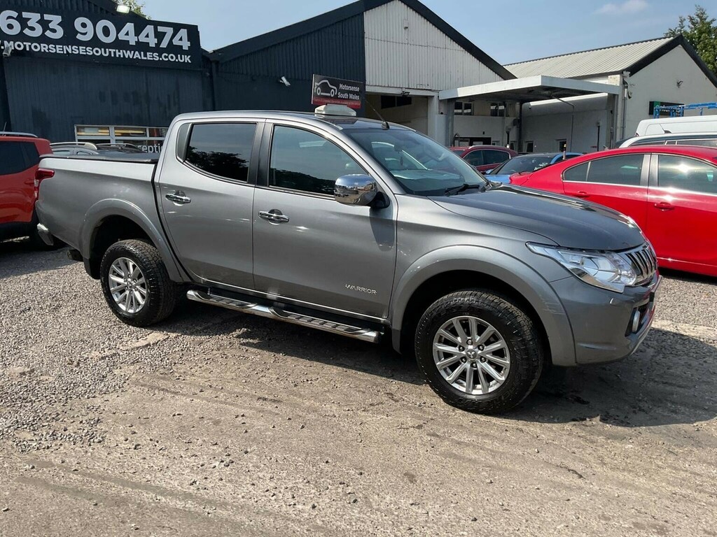 Mitsubishi L200 2.4 Di-d Dc Barbarian Blue #58