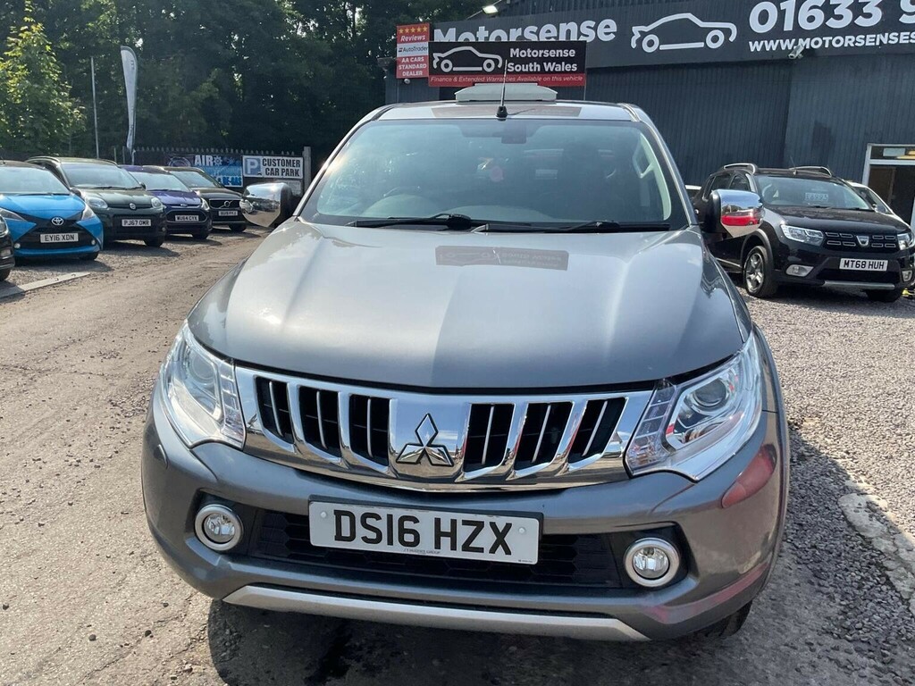 Mitsubishi L200 2.4 Di-d Dc Barbarian Blue #40
