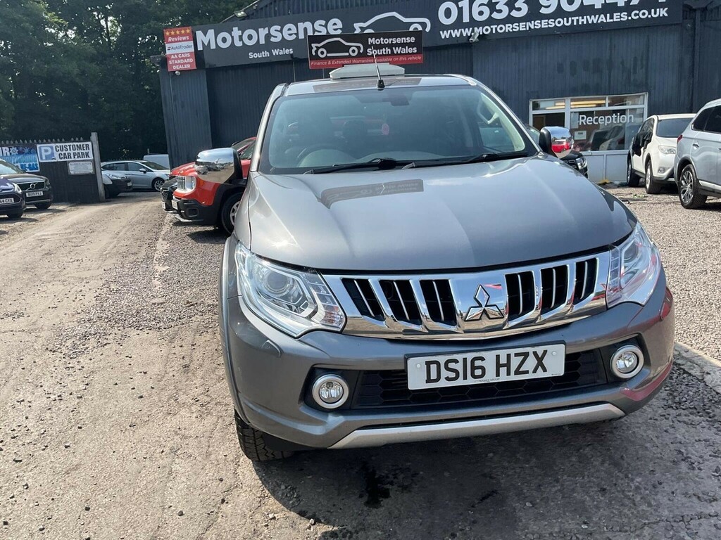 Mitsubishi L200 2.4 Di-d Dc Barbarian Blue #42