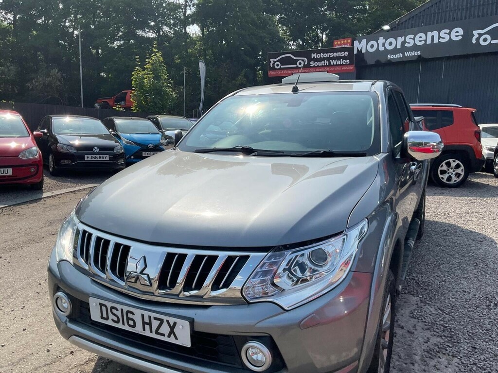 Mitsubishi L200 2.4 Di-d Dc Barbarian Blue #37