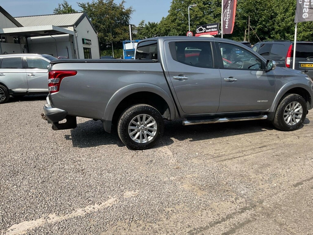 Mitsubishi L200 2.4 Di-d Dc Barbarian Blue #79