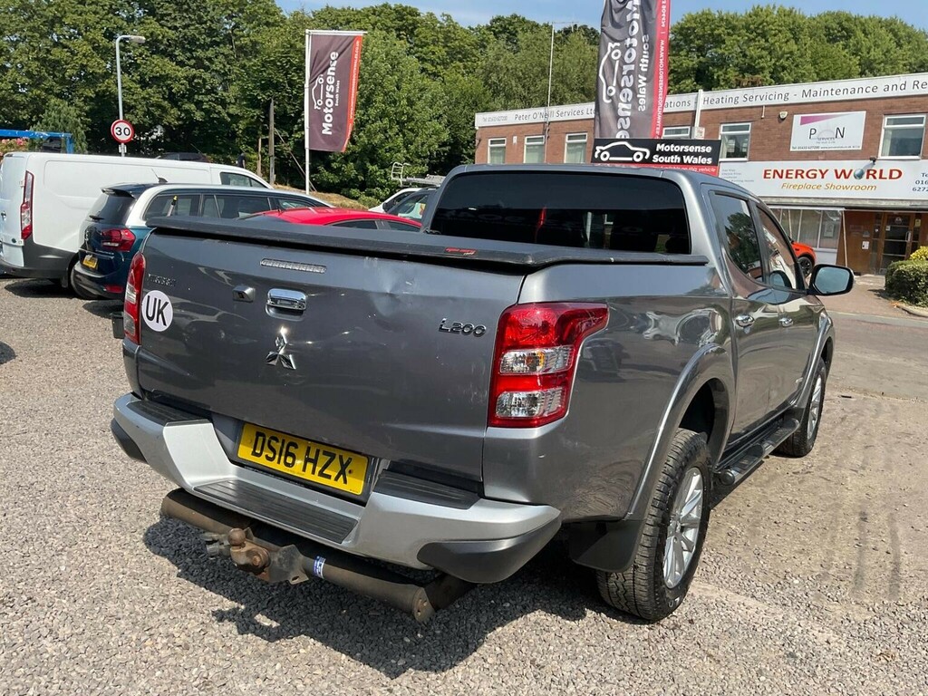 Mitsubishi L200 2.4 Di-d Dc Barbarian Blue #88