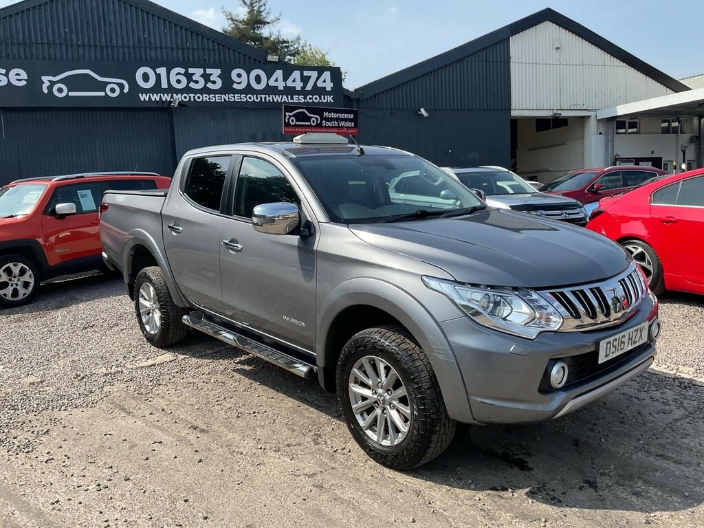 Mitsubishi L200 2.4 Di-d Dc Barbarian Blue #52