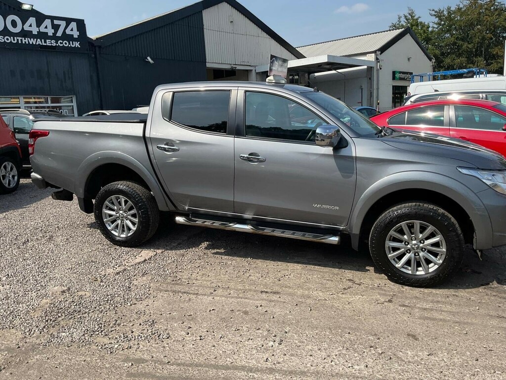 Mitsubishi L200 2.4 Di-d Dc Barbarian Blue #63