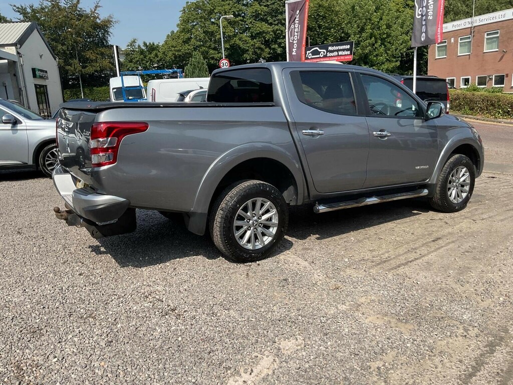 Mitsubishi L200 2.4 Di-d Dc Barbarian Blue #83