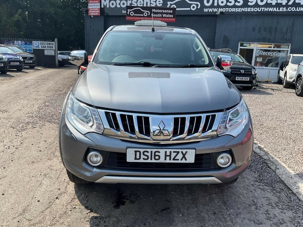 Mitsubishi L200 2.4 Di-d Dc Barbarian Blue #44