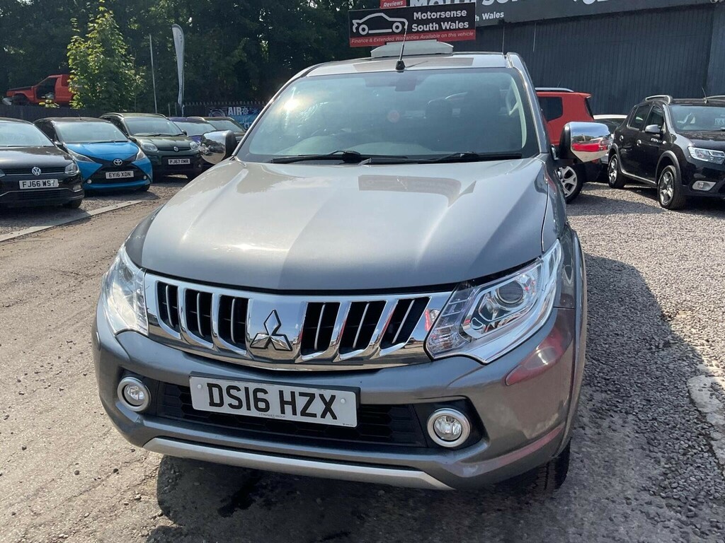 Mitsubishi L200 2.4 Di-d Dc Barbarian Blue #35