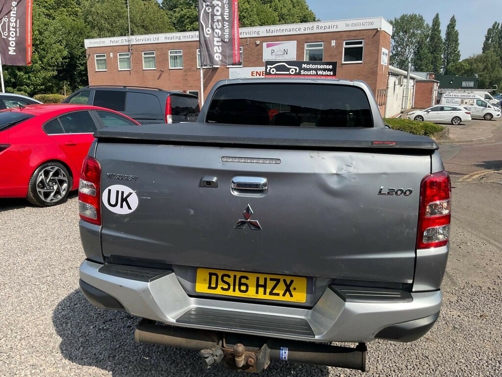 Mitsubishi L200 2.4 Di-d Dc Barbarian Blue #92