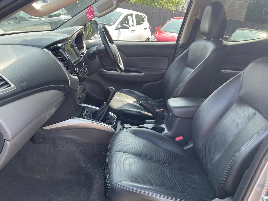 Mitsubishi L200 2.4 Di-d Dc Barbarian Blue #13