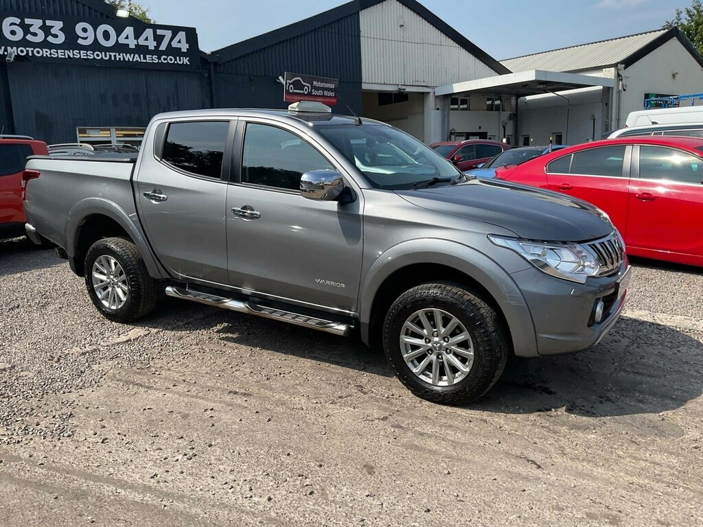 Mitsubishi L200 2.4 Di-d Dc Barbarian Blue #59