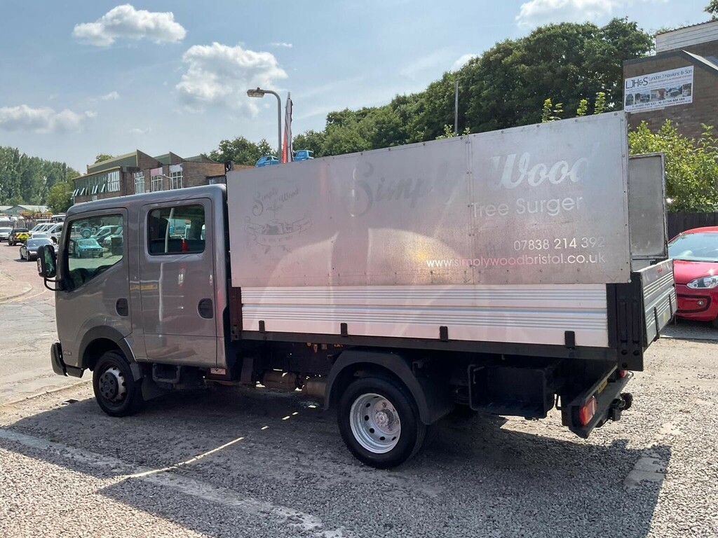 Nissan NT400 Dci 35.14Dropside White #80