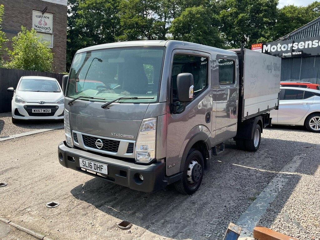 Nissan NT400 Dci 35.14Dropside White #32