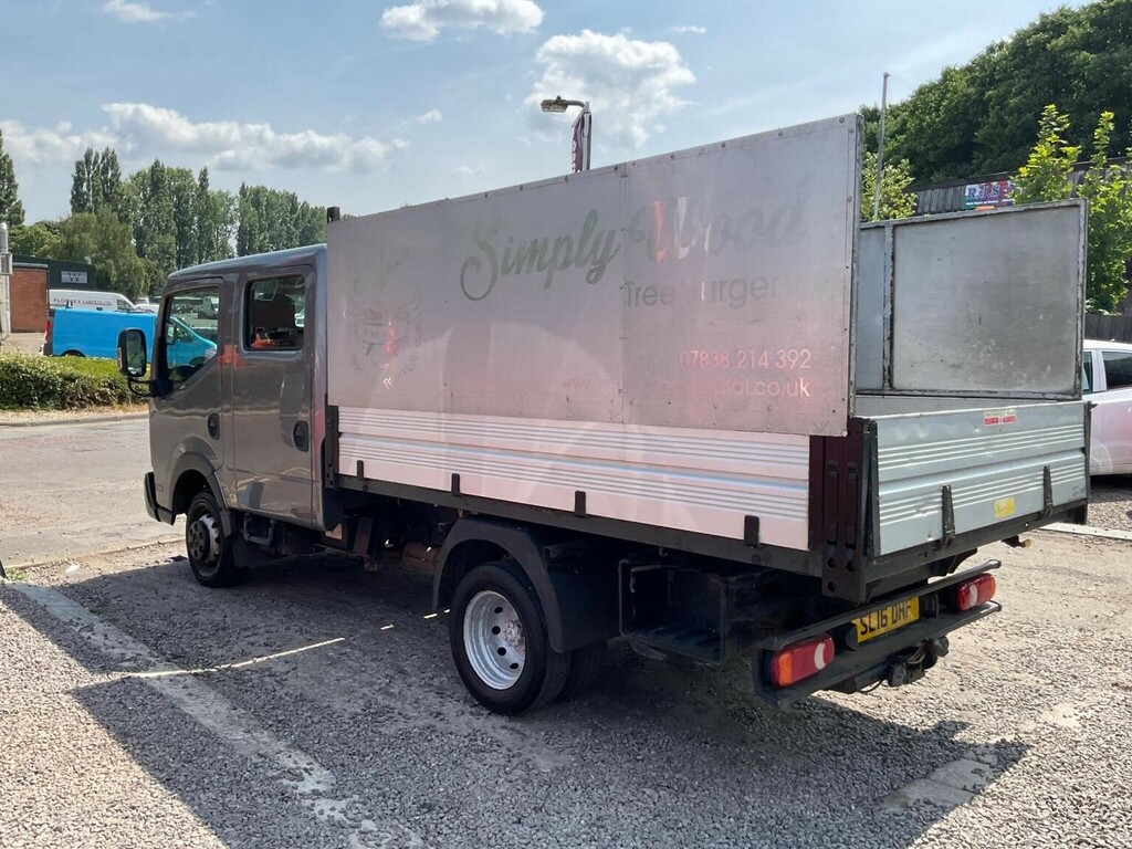 Nissan NT400 Dci 35.14Dropside White #76