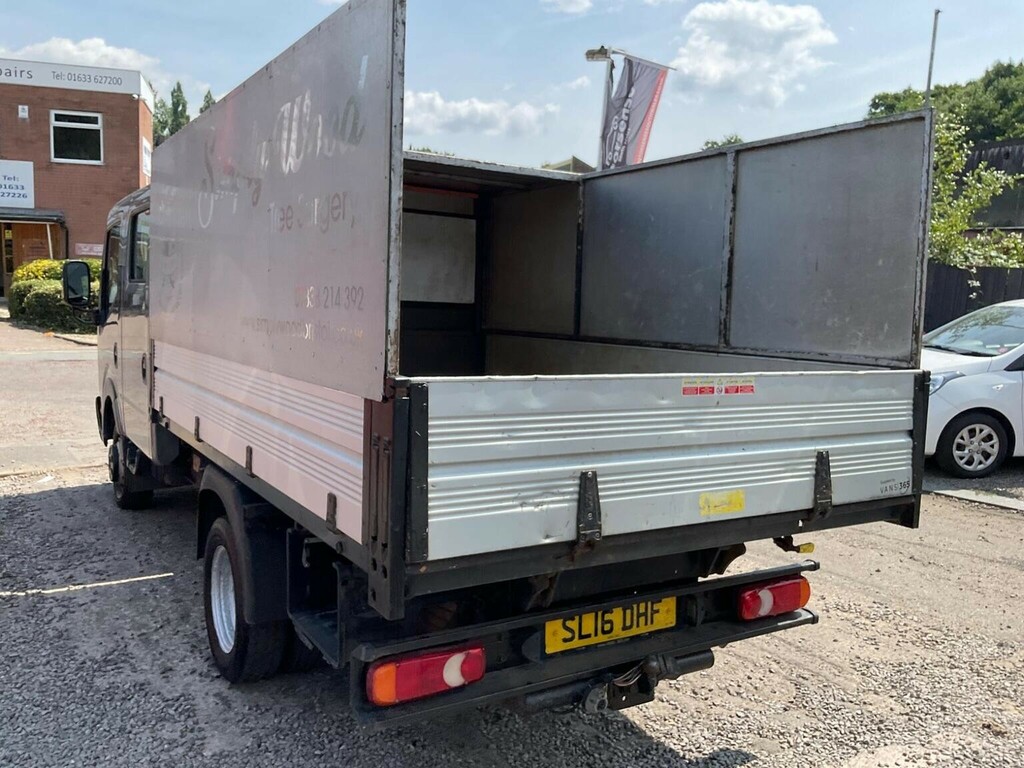 Nissan NT400 Dci 35.14Dropside White #66