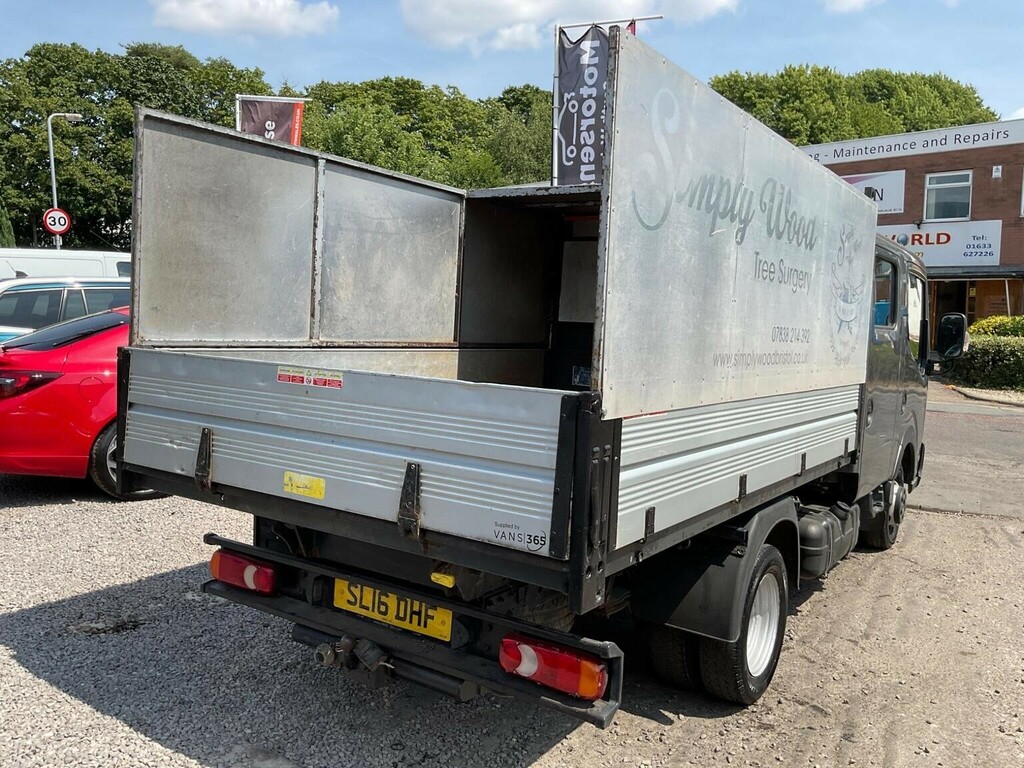Nissan NT400 Dci 35.14Dropside White #68