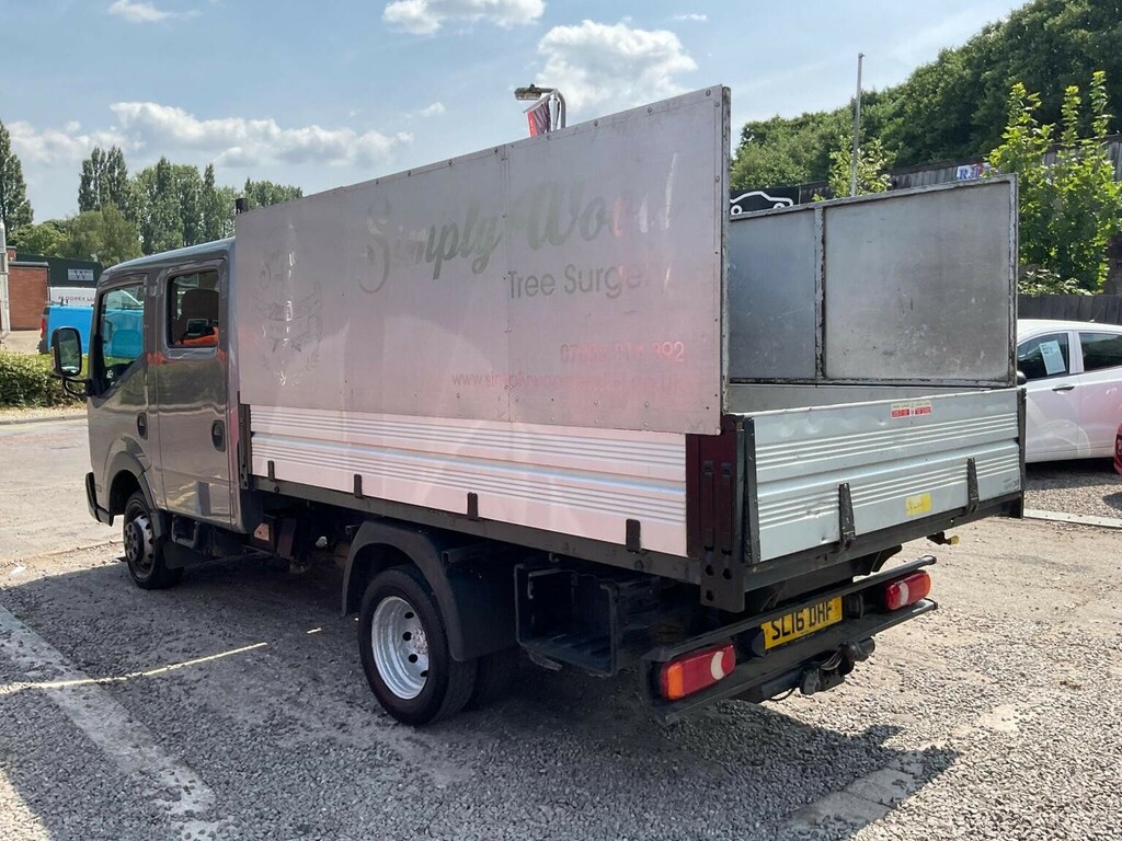 Nissan NT400 Dci 35.14Dropside White #70