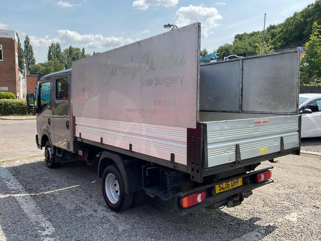 Nissan NT400 Dci 35.14Dropside White #71
