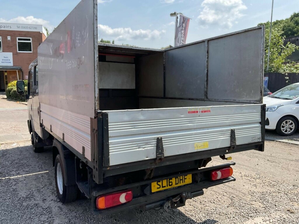 Nissan NT400 Dci 35.14Dropside White #67