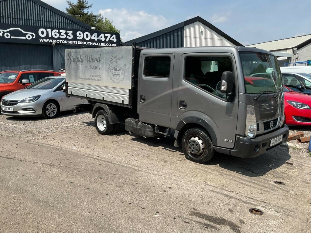 Nissan NT400 Dci 35.14Dropside White #54