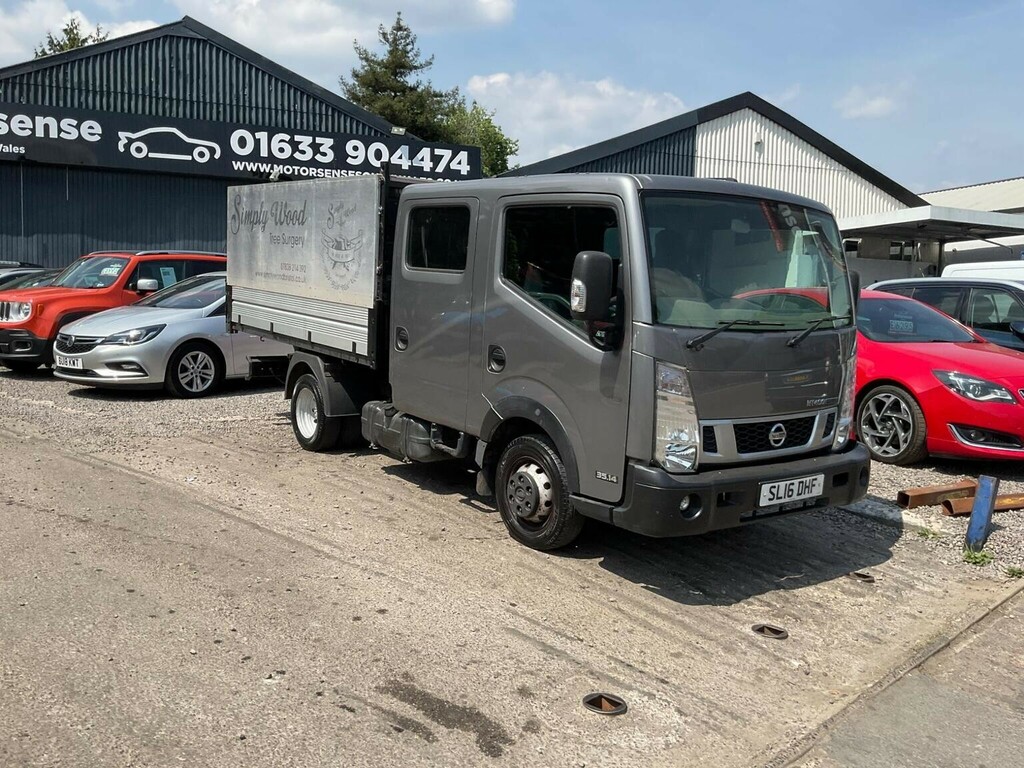 Nissan NT400 Dci 35.14Dropside White #51