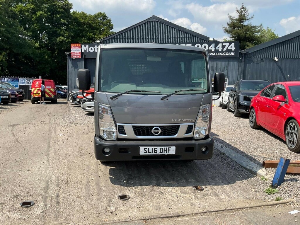 Nissan NT400 Dci 35.14Dropside White #41