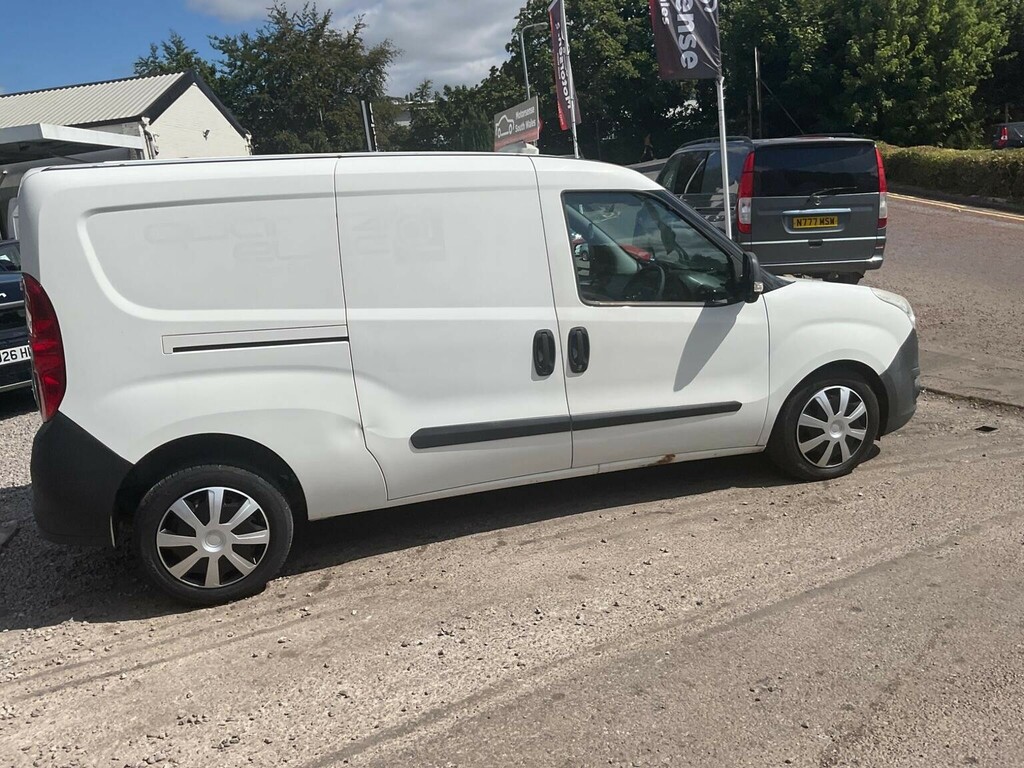 Vauxhall Combo 1.3L 1.3 Cdti 2000 16V Fwd L1 H1 White #48