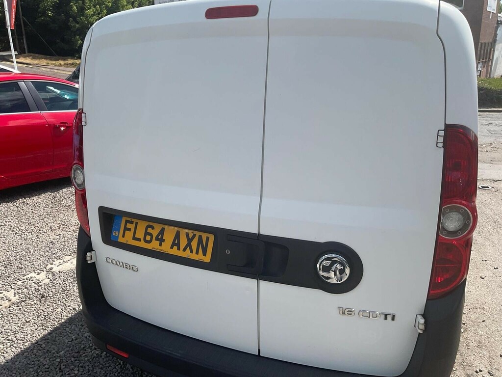 Vauxhall Combo 1.3L 1.3 Cdti 2000 16V Fwd L1 H1 White #65