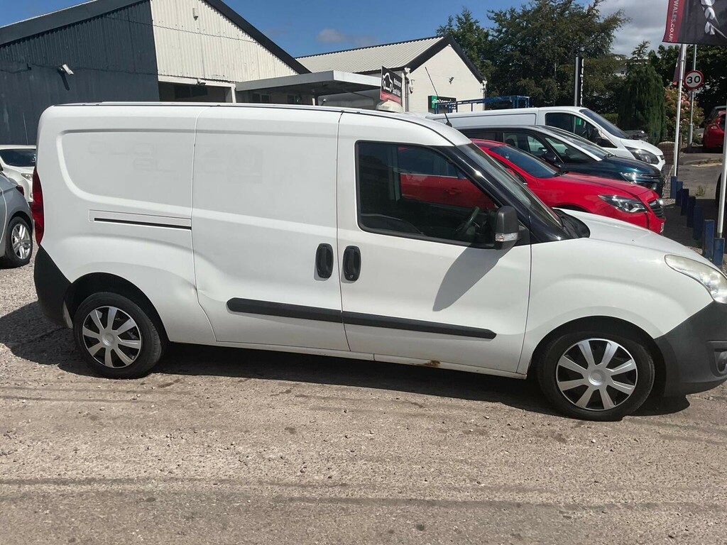 Vauxhall Combo 1.3L 1.3 Cdti 2000 16V Fwd L1 H1 White #51