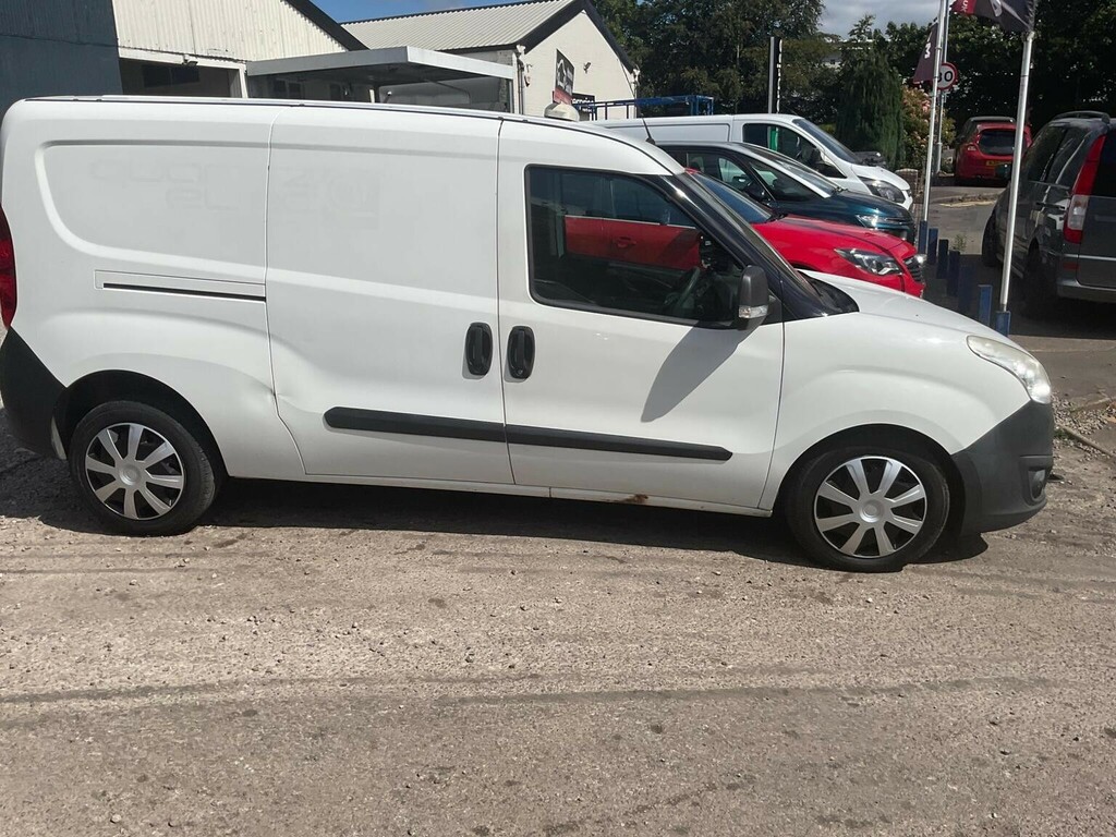 Vauxhall Combo 1.3L 1.3 Cdti 2000 16V Fwd L1 H1 White #50