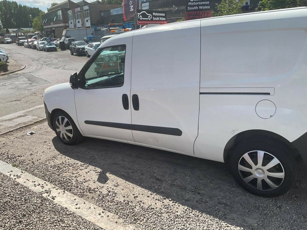 Vauxhall Combo 1.3L 1.3 Cdti 2000 16V Fwd L1 H1 White #79
