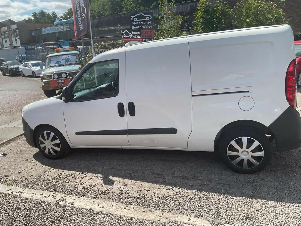 Vauxhall Combo 1.3L 1.3 Cdti 2000 16V Fwd L1 H1 White #85