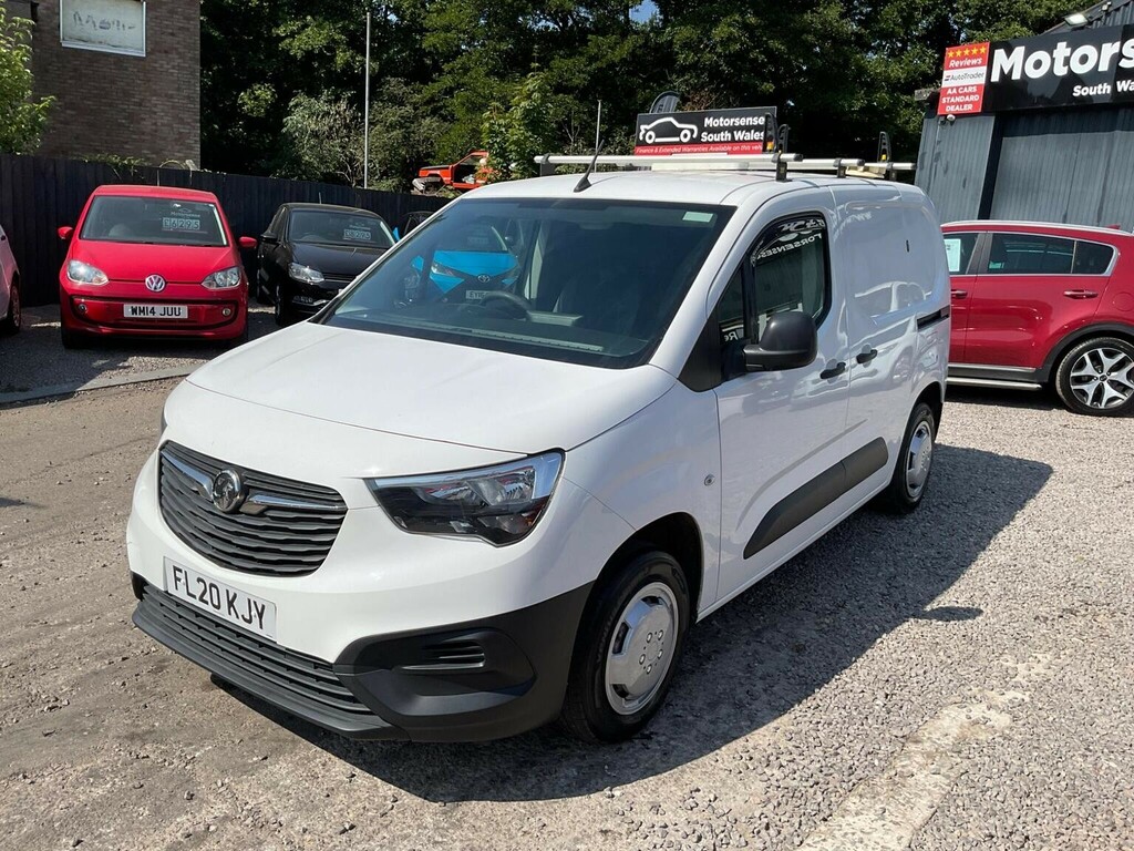 Vauxhall Combo 1.5 Turbo D 2000 Edition L1 H1 Euro 6 S S White