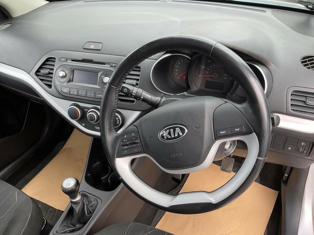 Kia Picanto 1.25 Sport Black #10