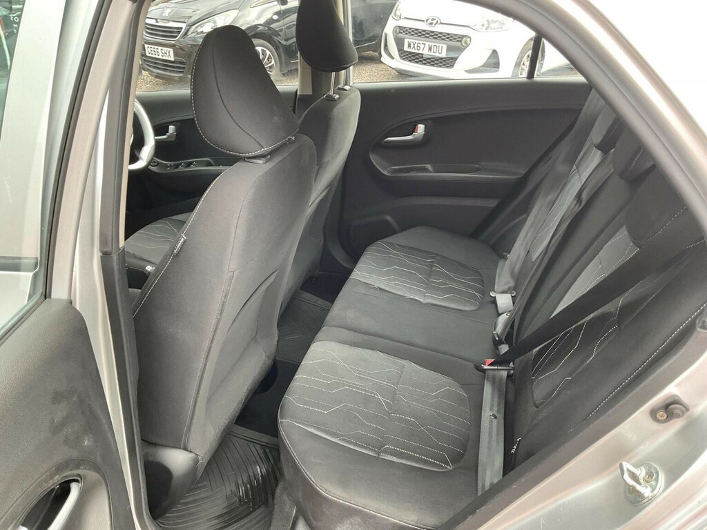 Kia Picanto 1.25 Sport Black #19