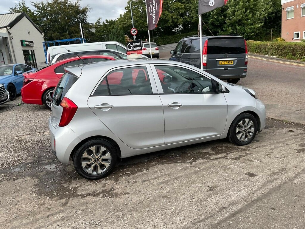 Kia Picanto 1.25 Sport Black #71