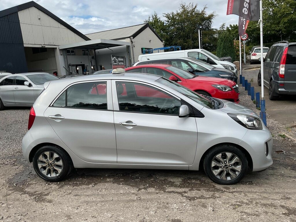 Kia Picanto 1.25 Sport Black #11
