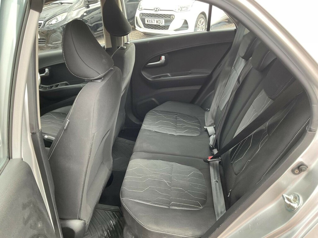 Kia Picanto 1.25 Sport Black #8