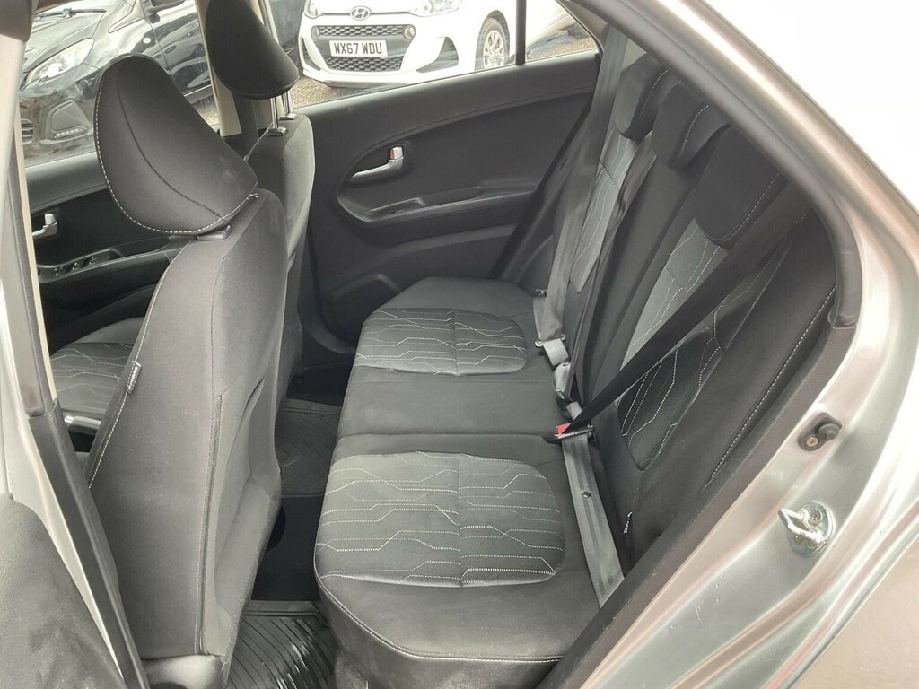 Kia Picanto 1.25 Sport Black #18