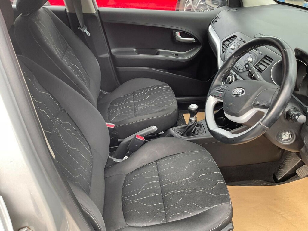 Kia Picanto 1.25 Sport Black #22
