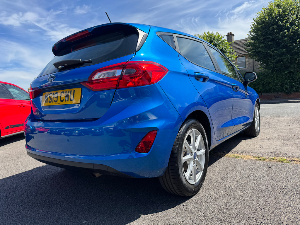 Ford Fiesta Zetec #4